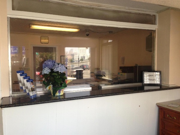 Americas Best Value Inn - Downtown Oakland/Lake Merritt Main image